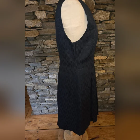 Tahari Arthur S Levine NWT Elegant Black Sleeveless Dress Pleated Skirt - Picture 7 of 10